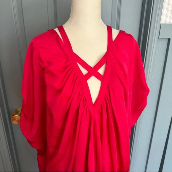 BCBG Max Azria Women's Hot Pink Oversized Flowy Tie Back Blouse - Picture 3 of 9